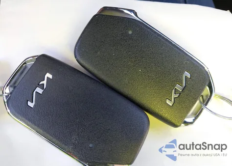 2025 Kia Niro Ex z USA, uszkodzony, nr VIN KNDCR3LE7S5256167